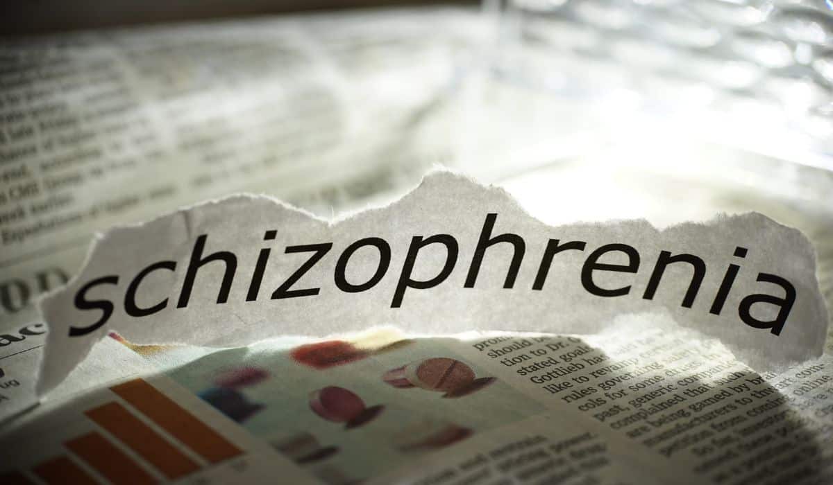 schizophrenia written on paper