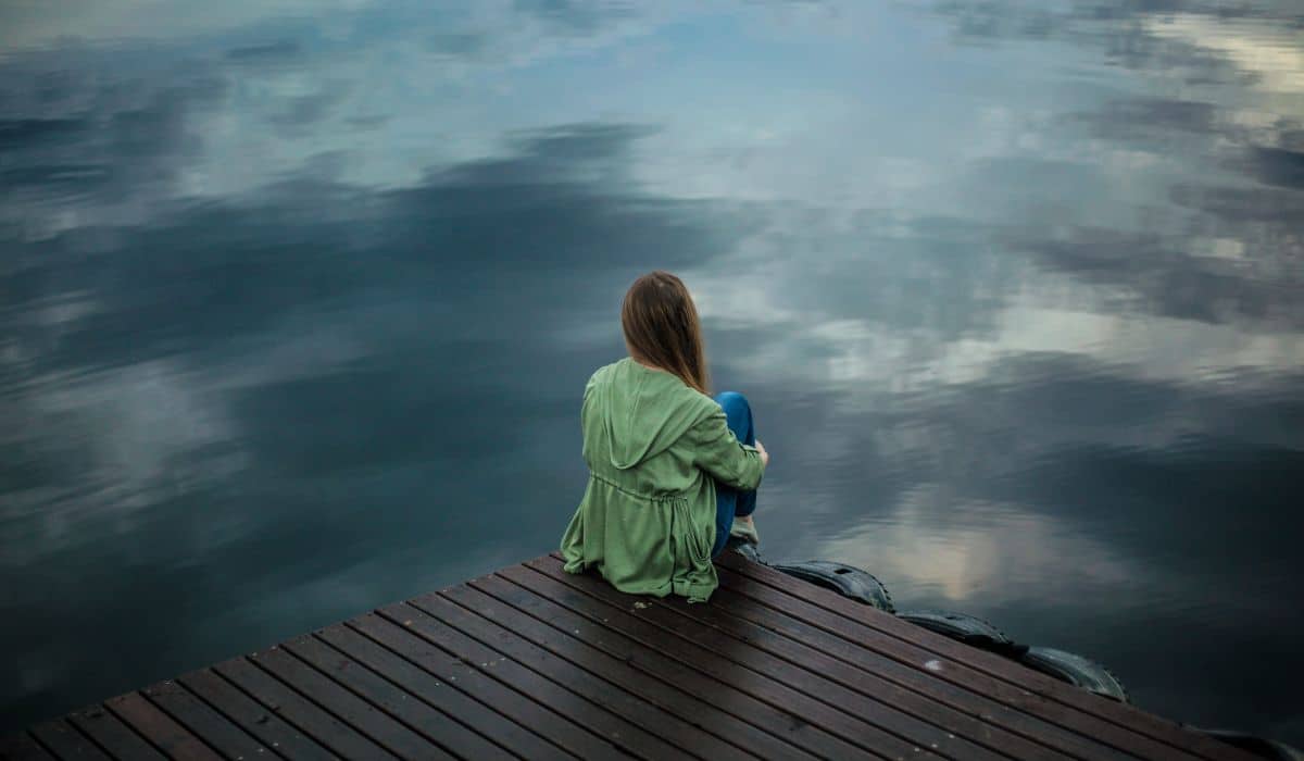 how does therapy help in the treatment of depression