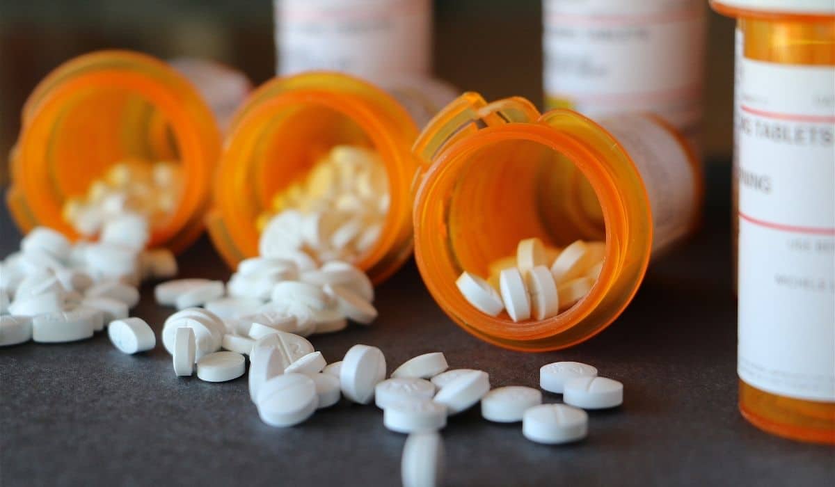 add medication vs therapy