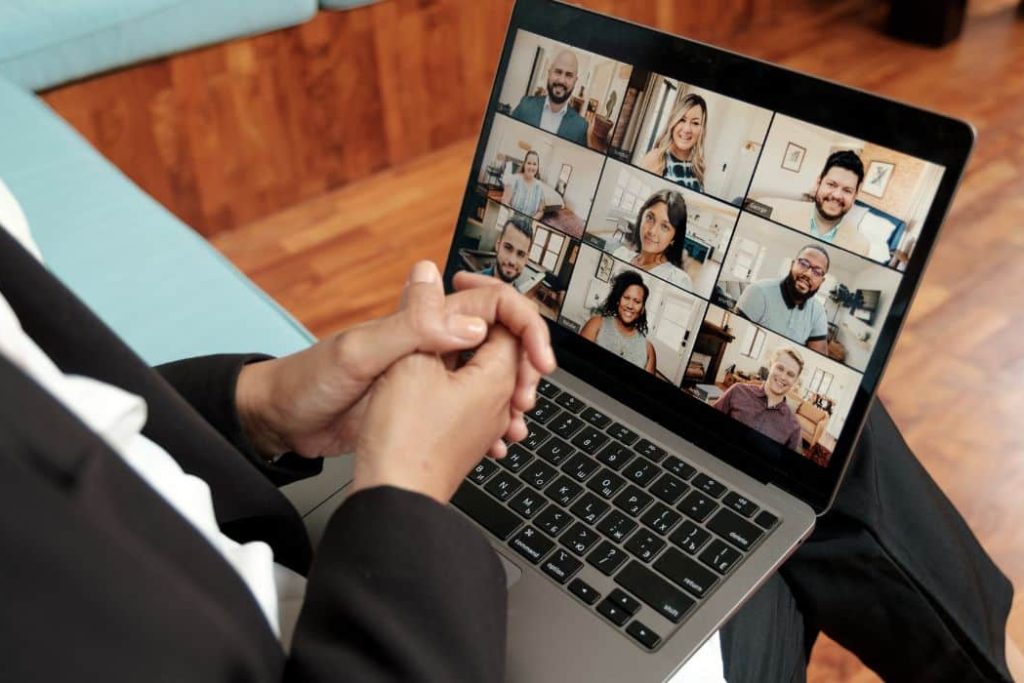 group of people having therapy online