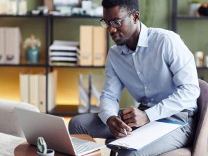 man having an online meeting